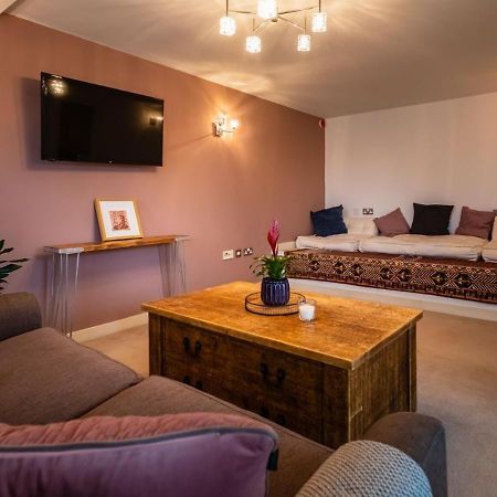 Lux Duplex Apartment 19Th Century Chapel Wakefield Centre Exteriér fotografie