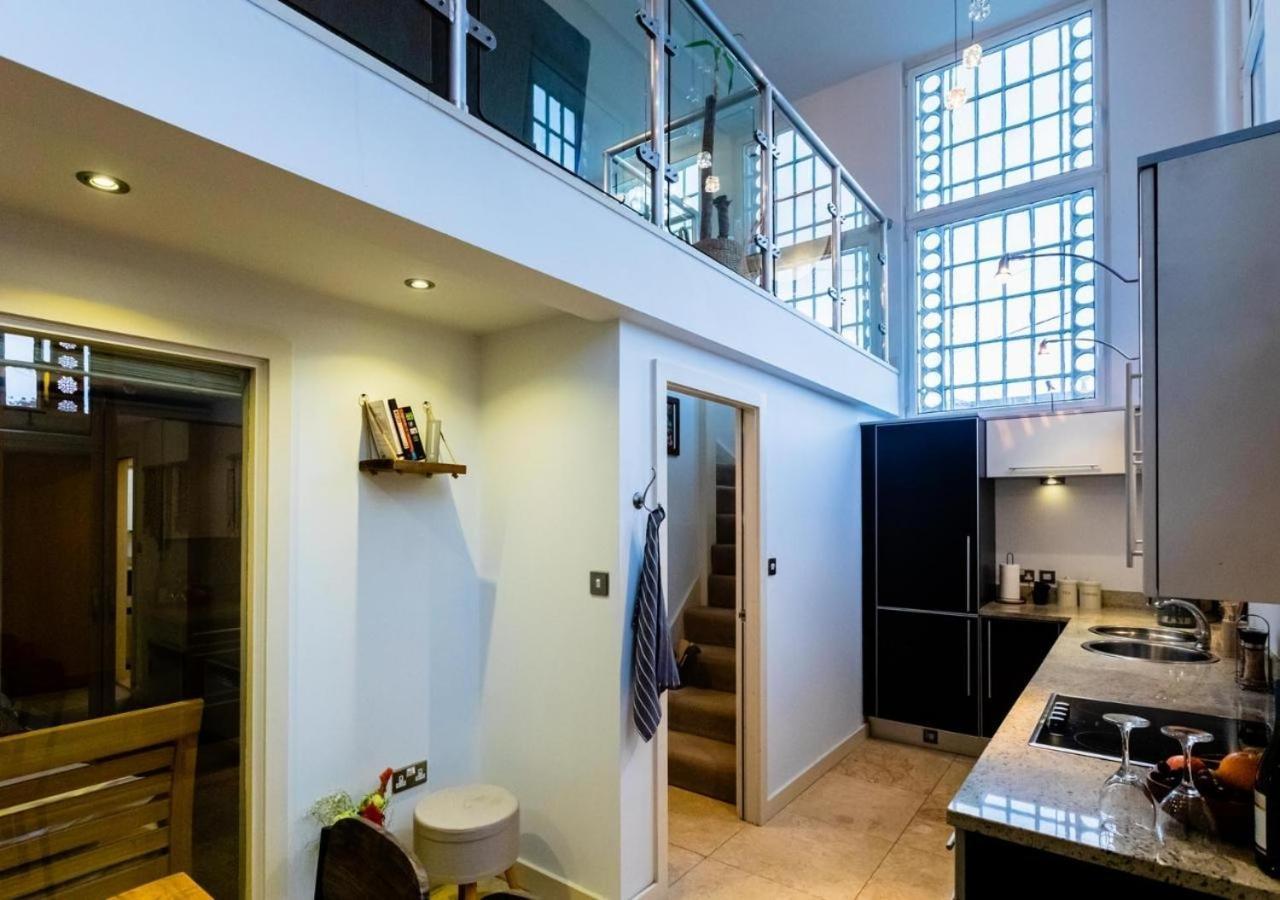 Lux Duplex Apartment 19Th Century Chapel Wakefield Centre Exteriér fotografie